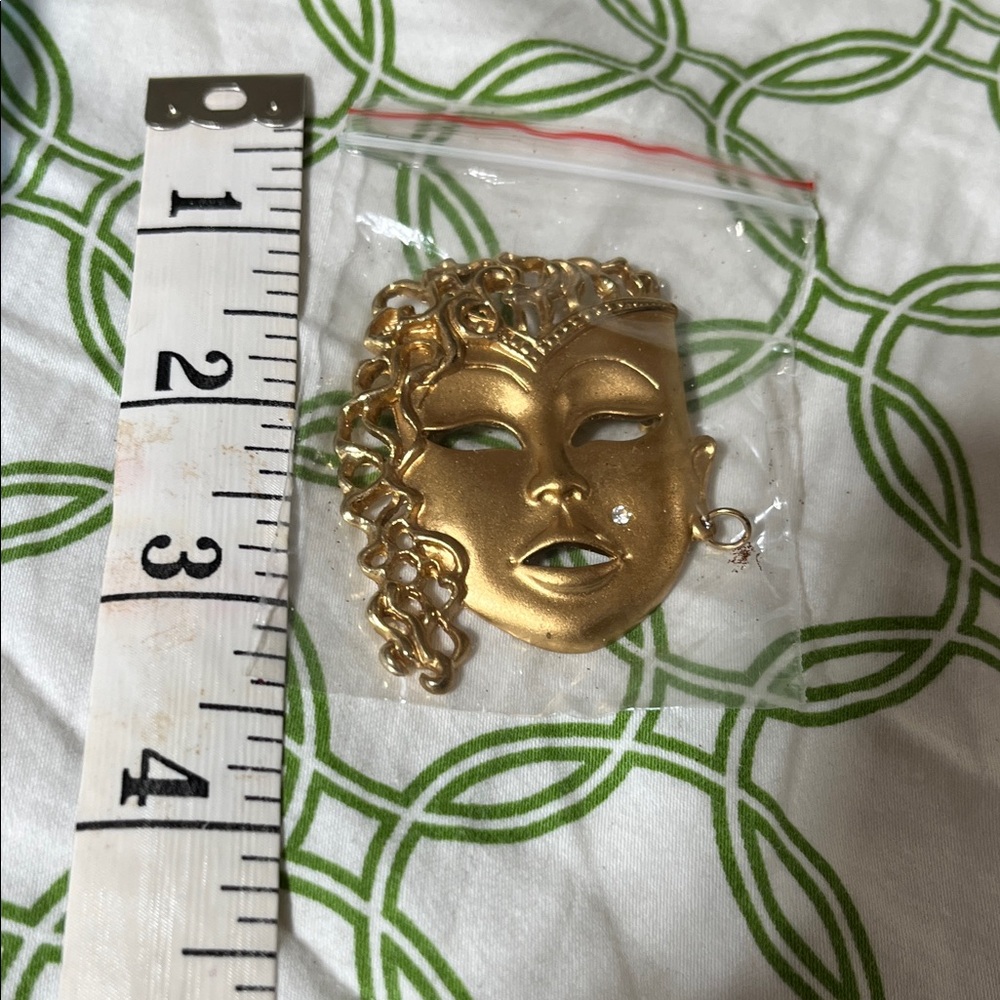 Gold Mask Pendant Necklace - Women Accessories - Picture 2 of 3